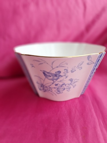 Wedgwood antique blue bid - antique,