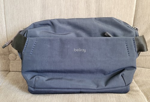 Bellroy venture crossbody - bellroy,
