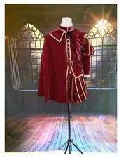 Mens 16th century costume with
