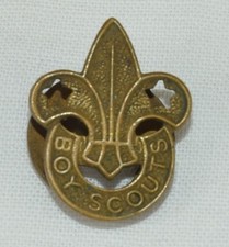 Vintage Boy Scouts Metal Badge