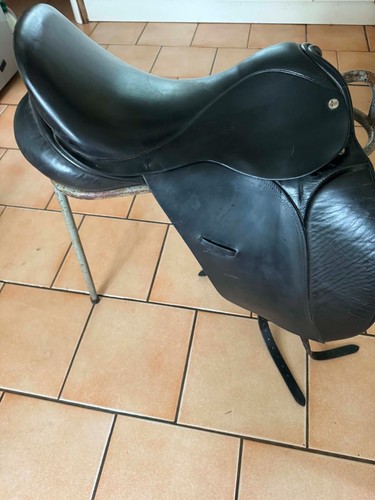 Ideal jessica dressage saddle - jessica,