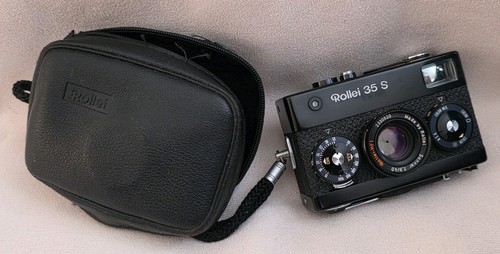 Rollei black 35mm film - s,