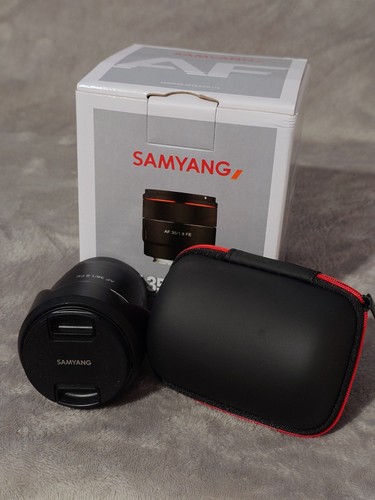 Samyang 35mm lens - 35mm,