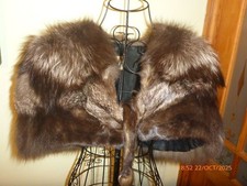 Derrys Vintage Silver Fox Fur Cape/Stole Real Fur 40s 50s Re-enactment Theatre