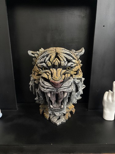 Rare retired edge - retired, sculpture