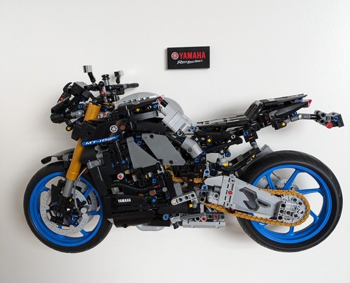 Wall mount bracket - wall, lego