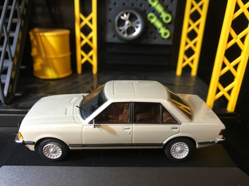 Ford granada mkii 8is by - ,