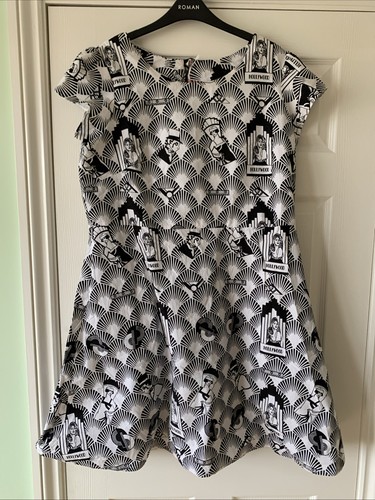 Black and white art - deco, tea