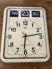 TWEMCO Quartz Flip Clock with Automatic Calendar