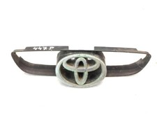 Toyota Celica T230 MK7 1.8VVTi 2000 Front Grill Manufacturer badge logo emblem 