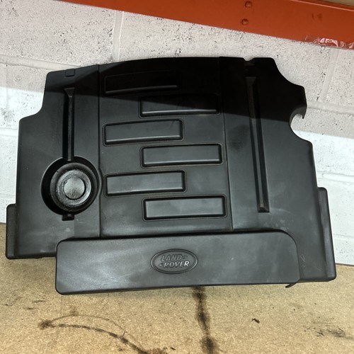 Engine cover trim - cover, 3.0
