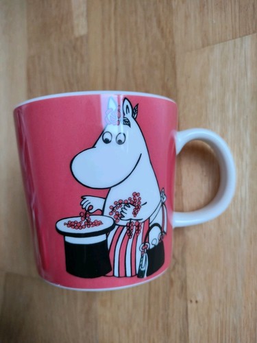 New collectable retired - *collectable, retired*