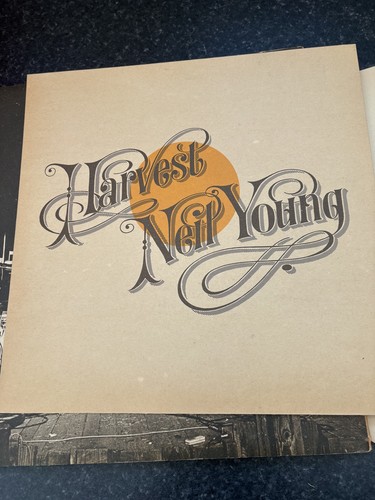 Neil young harvest vinyl - neil,