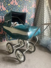 Vintage Triang dolls pram