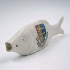 ENGLISH MANUFACTURE CRESTED CHINA FISH - THE YARMOUTH BLOATER - GREAT YARMOUTH