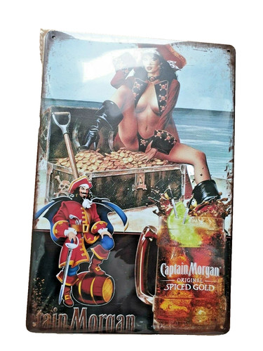 Captain morgan treasure girl - captain,