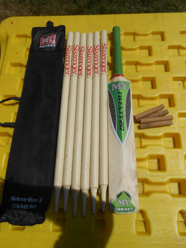 Slazenger junior cricket set - slazenger,