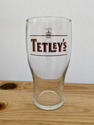 Tetley pint glass with - pint, gold