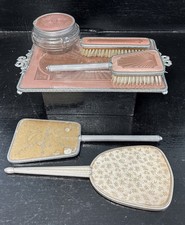 Elegant Vintage Art Deco Style