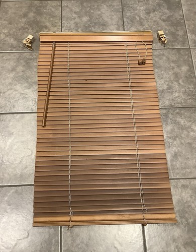 Small wooden blind - small,