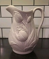 Flowing Tulips Relief Molded