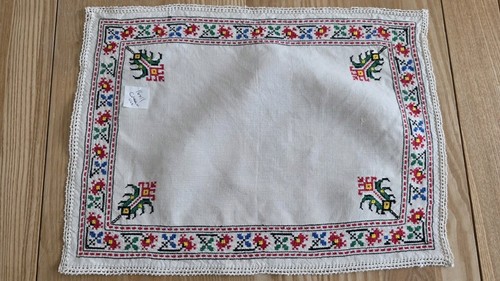 Vintage cream embroidered - cream,