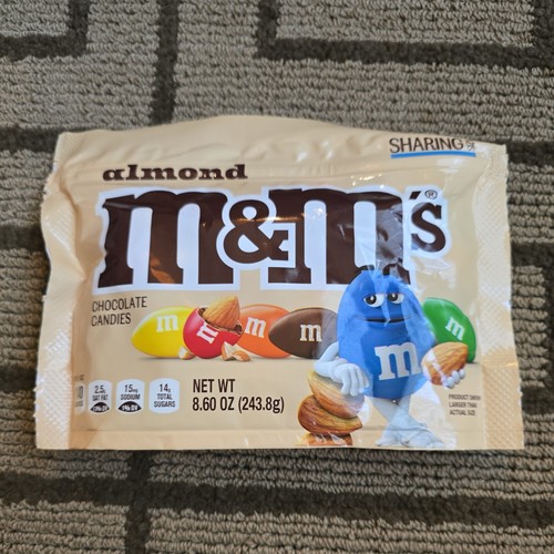 Sharing size almond - m&ms,
