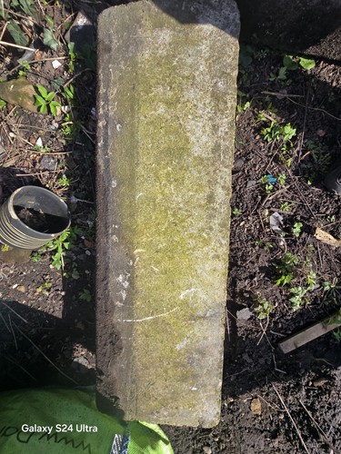 Hewn granite curb stones set - hewn,
