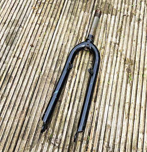 Black steel rigid front road - black,