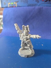 Warhammer 40k  Adeptus Arbites Champion / Judge with Shotgun METAL