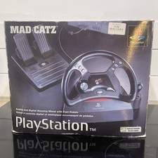 Mad Catz Racing Wheel, Pedals