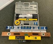 JOB LOT SPIRIT LEVELS DIGITAL ANALOGUE WOOD AND METAL LASER WITH TRIPOD KIT