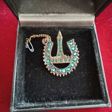 Vintage Jewellery Aurora