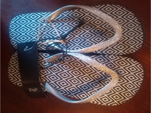 New black white flip - white,