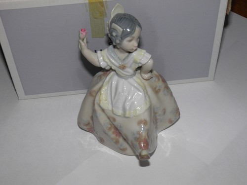 Lladro figurine carmencita - lladro, 'carmencita'