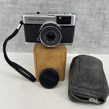 Vintage Olympus Trip 35 Film Camera w/ Olympus D. Zuiko 40mm F/2.8 Lens - good