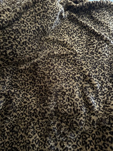 Gorgeous leopard print throw - leopard,