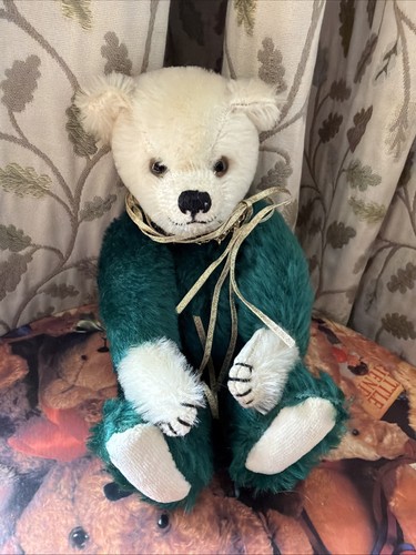 Bears that are - -, green