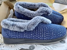 ladies pavers slippers 8 nwt