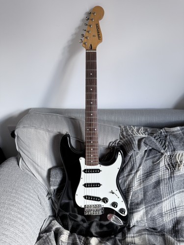 Mij fernandes strat - ,
