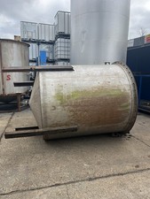 Stainless  Steel  Storage Tank 2.0 M Height 1.8 Diameter