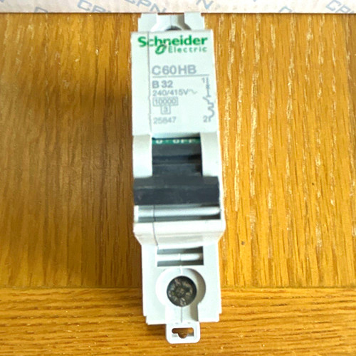 Schneider electric 32a curve - 32a, b