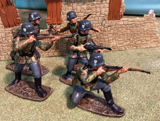 Airfix 1:32 German SS Infantry
