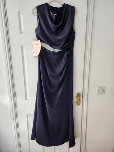 Bnwt jarlo satin maxi - bnwt,