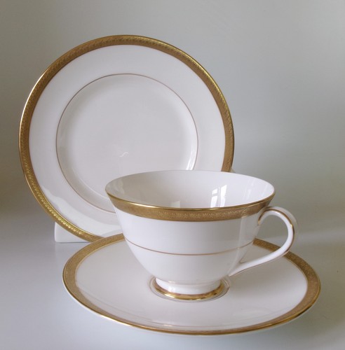 Royal doulton gold - doulton,