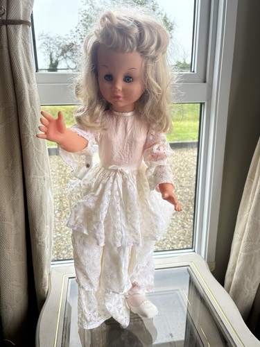 Vintage 1960 wedding doll - vintage,
