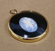 Miniature World of Peter Bates