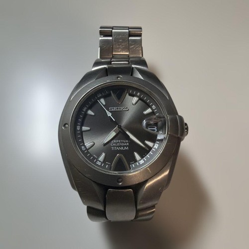 Seiko titanium perpetual - titanium,
