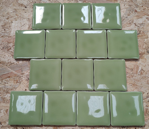 Light green pistachio square - light,