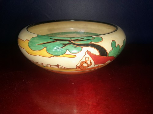 Clarice cliff newport - newport, pottery